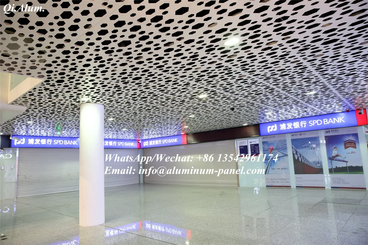 Nouveau panneau en aluminium hyperbolique personnalisé pour revêtement de façade, forme spéciale