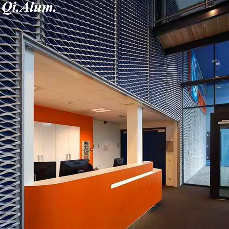 Panneaux de façade en métal expansé décoratif — Foshan Qi Aluminum Decorative Materials Co. Ltd