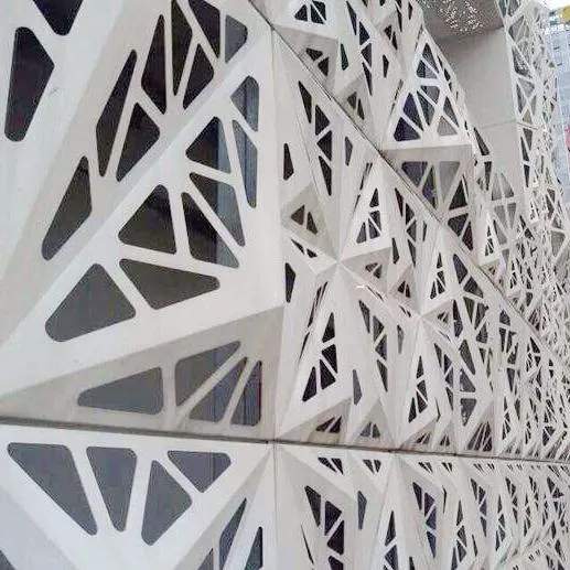 Panneau métallique décoratif en aluminium Corten extérieur 2020 pour décoration de bâtiment — Foshan Qi Aluminum Decorative Materials Co. Ltd