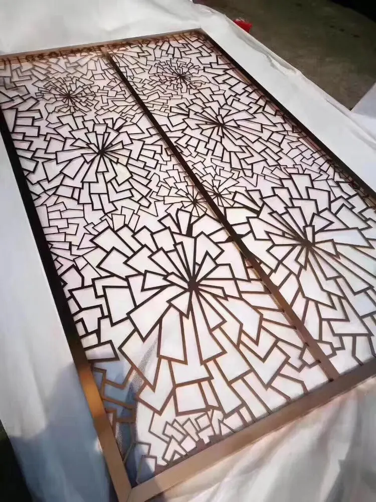 Écran métallique en aluminium Corten populaire pour façade extérieure — Décoration extérieure pour bâtiment — Foshan Qi Aluminum Decorative Materials Co. Ltd