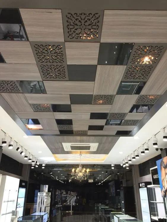 Plaques de plafond intérieures en aluminium percé matière AA1060 en Chine — Foshan Qi Aluminum Decorative Materials Co. Ltd