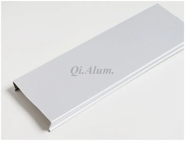 Panneaux décoratifs perforés en aluminium AA1100 Mashrabiya — Foshan Qi Aluminum Decorative Materials Co. Ltd