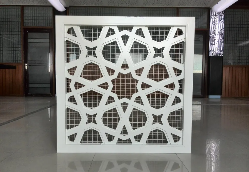 Panneau en aluminium certifié ASTM CNC coupé / panneau de clôture perforé — Foshan Qi Aluminum Decorative Materials Co., Ltd