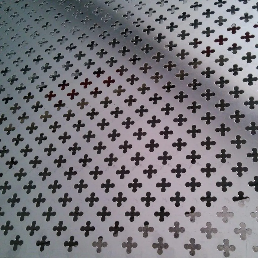 Feuille alu perforée design populaire — Foshan Qi Aluminum Decorative Materials Co. Ltd