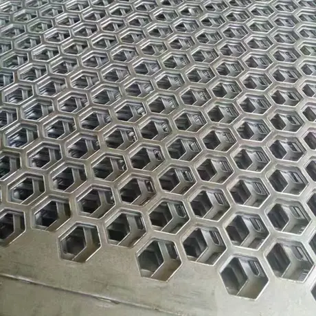 Tôle perforée en aluminium sur mesure