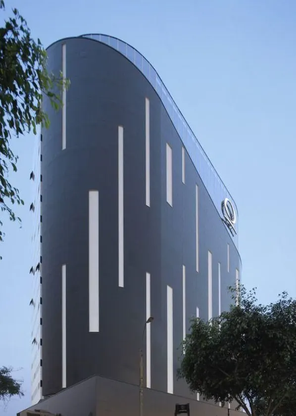 Panneaux de revêtement en aluminium, plaques de panneau composite aluminium ACP — Foshan Qi Aluminum Decorative Materials Co., Ltd
