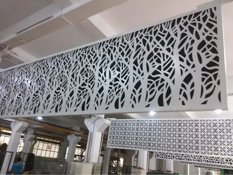 Qi. Alum. panneau de revêtement mural en aluminium perforé