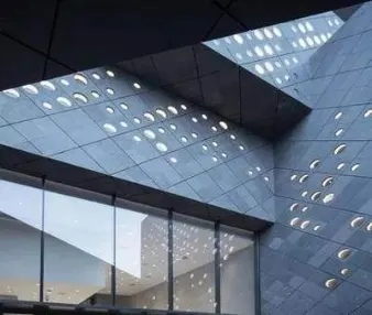 Panneau en maille d'aluminium de haute qualité pour décoration — Foshan Qi Aluminum Decorative Materials Co., Ltd