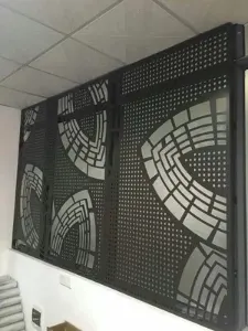 Panneau mural en feuille métallique alu perforé résistant au feu à trous ronds pour décoration bâtiment — Foshan Qi Aluminum Decorative Materials Co. Ltd
