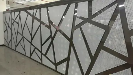 Panneau percé en aluminium pour décoration intérieure du plafond de banque vue 3