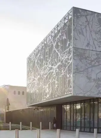 2020 Vente chaude : feuille de découpe CNC en aluminium, feuille décorative perforée en aluminium en Chine