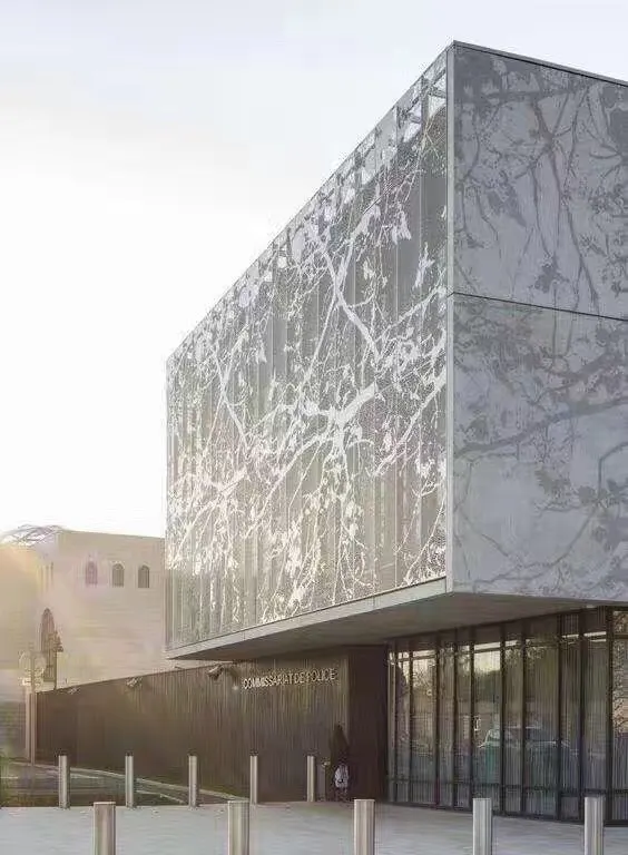 Façades architecturales extérieures en aluminium 2020 — Foshan Qi Aluminum Decorative Materials Co., Ltd