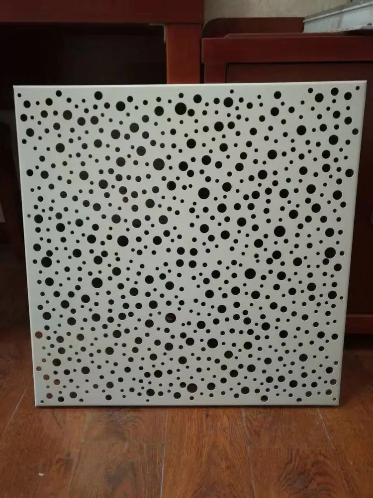 Panneaux de mur et porte coulissante en vitre thermique claire entièrement trempée, sur mesure, 4 mm, 5 mm, 6 mm, prix — Foshan Qi Aluminum Decorative Materials Co., Ltd