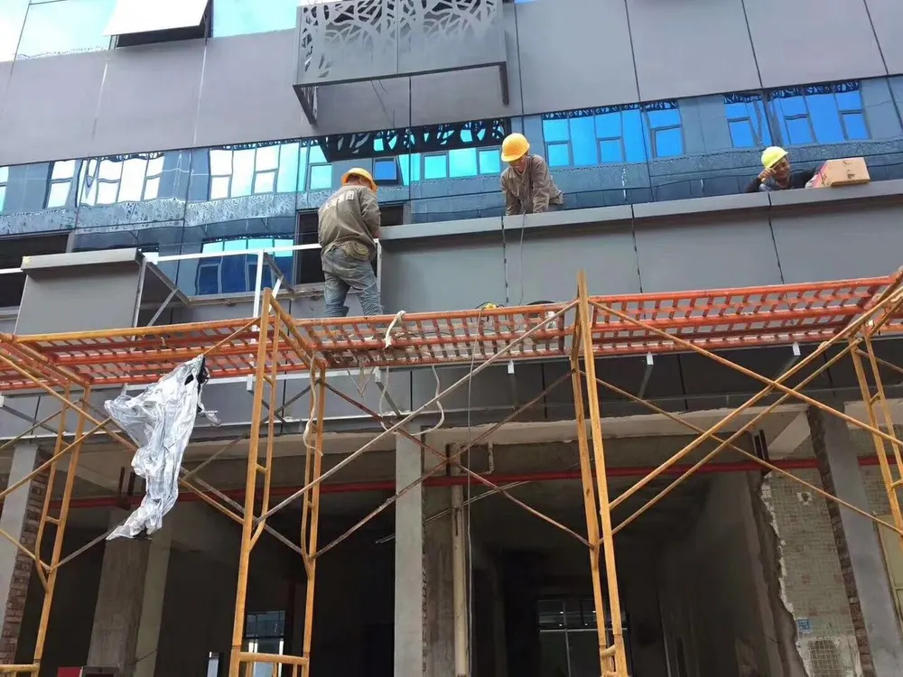 Prix par m² de tôle d'acier galvanisé de qualité supérieure — Foshan Qi Aluminum Decorative Materials Co. Ltd