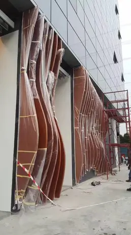 Revêtement mural en bois collant auto-adhésif, panneau mural en bois auto-adhésif