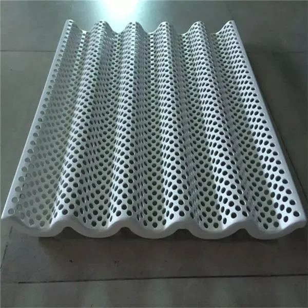 Panneau en aluminium extérieur à peinture PPG, matériau AA3003 — Foshan Qi Aluminum Decorative Materials Co., Ltd
