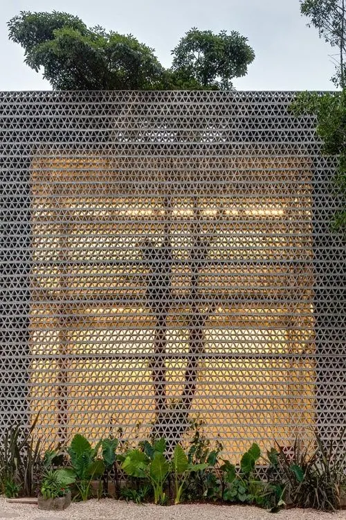 Panneaux en maille métallique en aluminium décorative très recherchés — Foshan Qi Aluminum Decorative Materials Co. Ltd