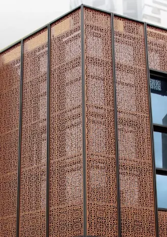 Panneaux de bardage mural en aluminium perforé extérieur AA1060, panneau en aluminium peint Akzo Nobel — Foshan Qi Aluminum Decorative Materials Co. Ltd
