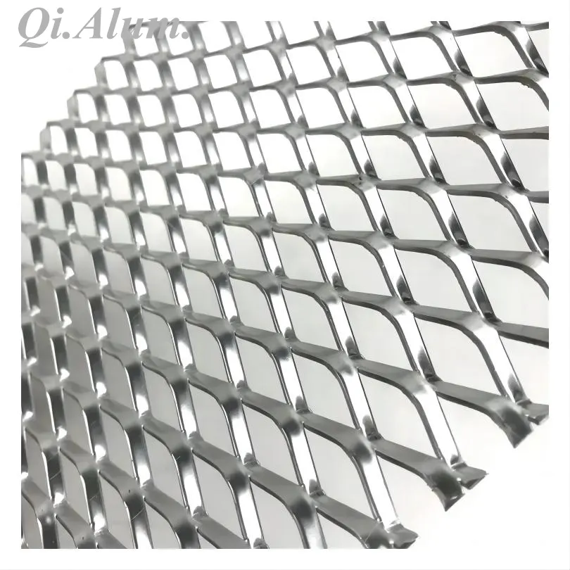 Panneau de clôture en fil de fer grillagé en aluminium pour jardin — Foshan Qi Aluminum Decorative Materials Co., Ltd