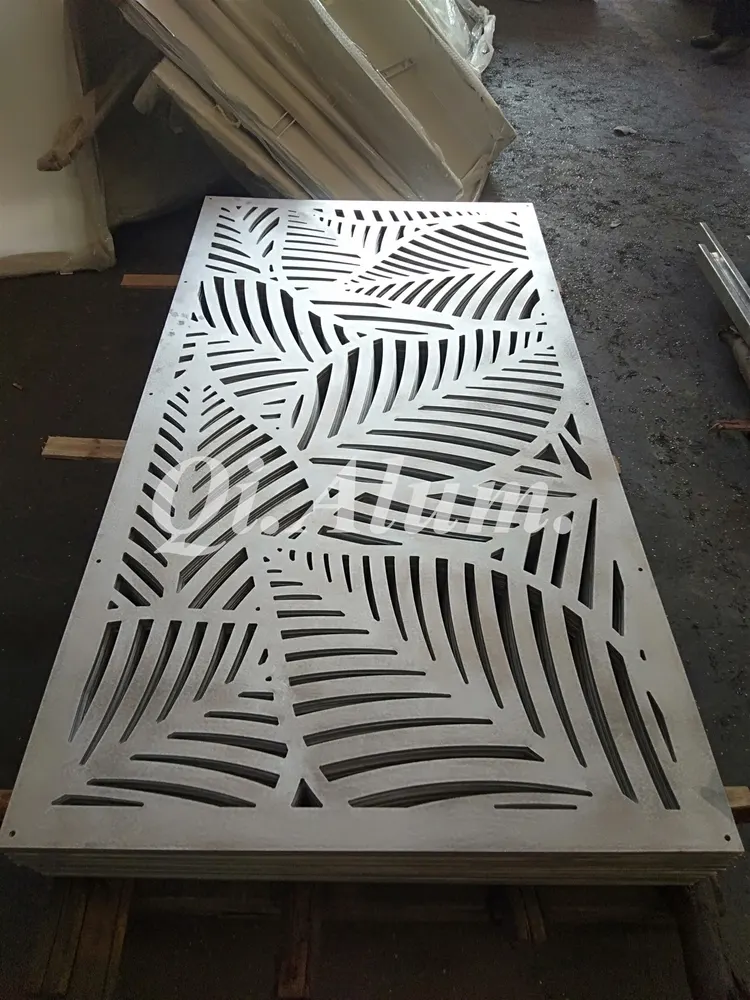 Fournisseur de découpe laser en Chine — Foshan Qi Aluminum Decorative Materials Co. Ltd