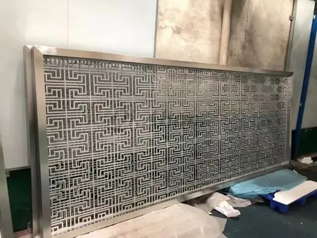 Panneau décoratif en aluminium perforé AA6063 pour bardage mural