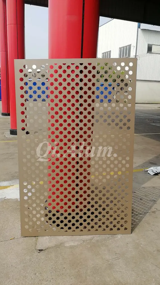 Panneau plein en aluminium personnalisé pour revêtement mural imitation marbre — Foshan Qi Aluminum Decorative Materials Co. Ltd