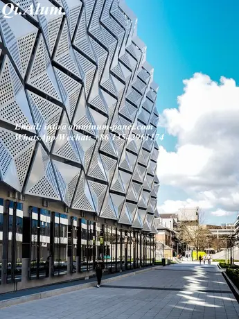 Système de façade en aluminium résistant à la déformation