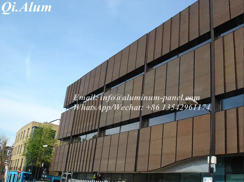 Feuille de treillis métallique alu expansé décoratif pour façade — Foshan Qi Aluminum Decorative Materials Co. Ltd