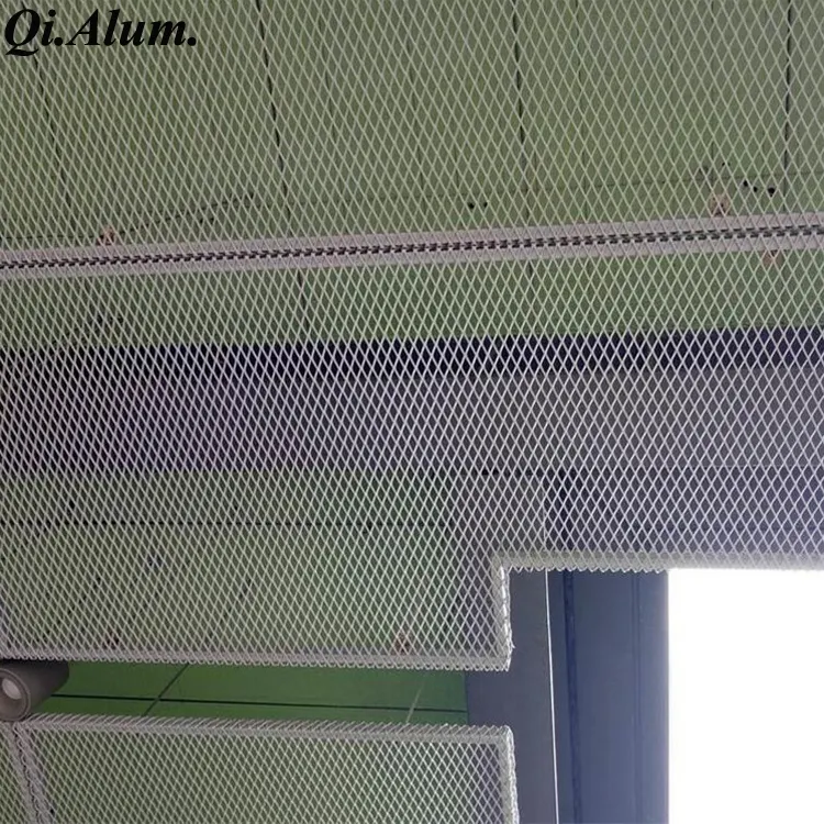 Panneaux de maille en fil aluminium gravés, feuille métallique perforée décorative en Chine — Foshan Qi Aluminum Decorative Materials Co. Ltd