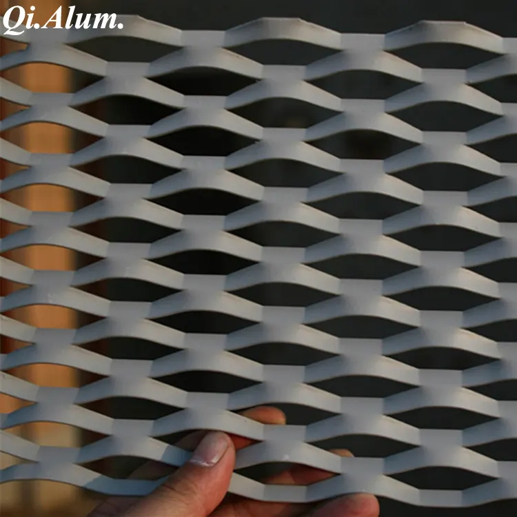 Fourniture de plafonds en maille d’aluminium, plafonds à suspension en maille d’aluminium, fabricants de mailles d’aluminium — Foshan Qi Aluminum Decorative Materials Co. Ltd
