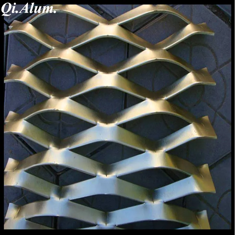 Fabricant chinois de tôles en métal perforé galvanisé en aluminium — Foshan Qi Aluminum Decorative Materials Co. Ltd