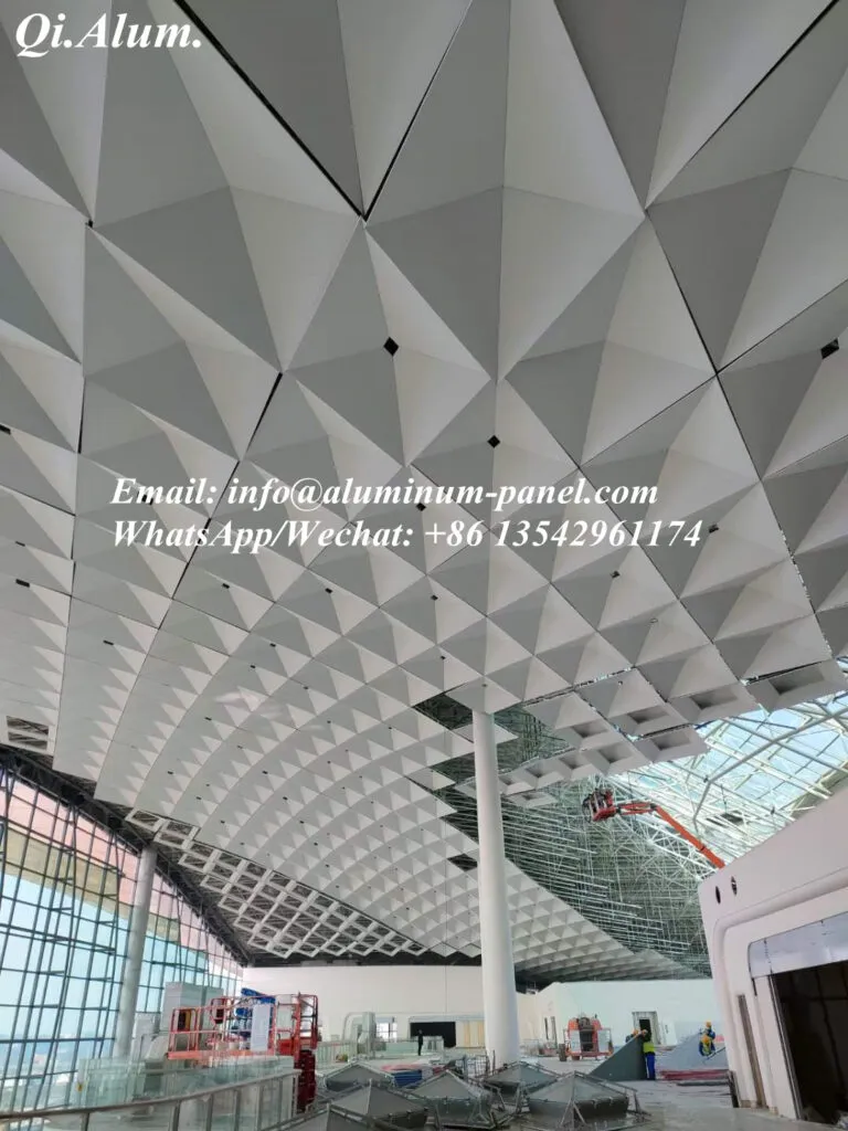 Panneau de revêtement en aluminium, panneau en aluminium plein, panneau en aluminium intérieur