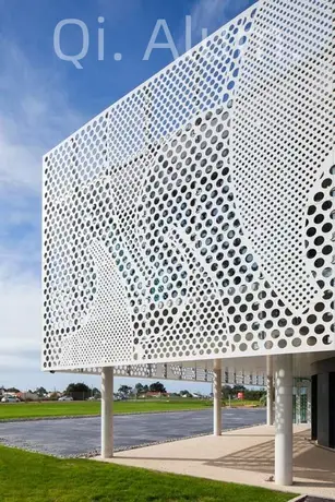 Feuille en aluminium perforée ronde pour bâtiment art métallique rideau extérieur