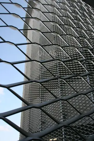 Mésh métallique en aluminium expansé résistant revêtu de poudre, mésh perforé pour grille de haut-parleur vue 6