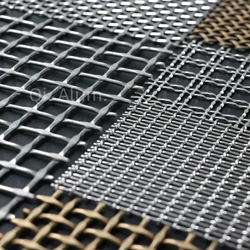 Filet métallique décoratif en acier inoxydable à crins léger à ouvertures carrées ou rectangulaires — Foshan Qi Aluminum Decorative Materials Co. Ltd