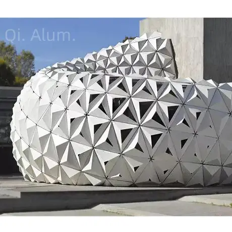 Style de design contemporain Prix bâtiment Panneau de rideau 3D sculpté en aluminium vue 2
