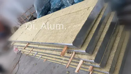 Panneau arrière GI de qualité moderne avec feuille d'aluminium effet d'isolation acoustique excellent
