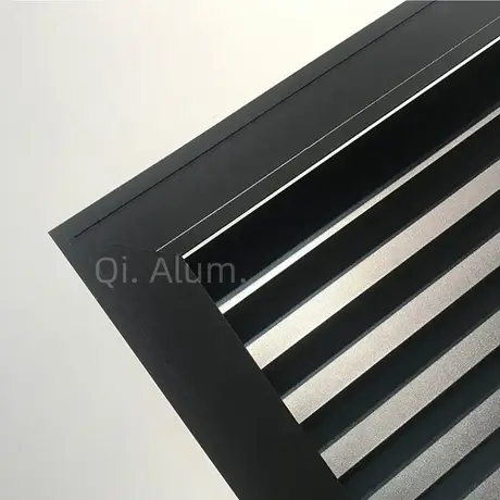 Louvres métalliques fixes à taille personnalisable ajustable pour murs extérieurs — vue 7