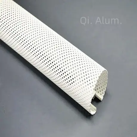 Système de faux plafond suspendu en tube métallique rond en aluminium 0,9 mm d'épaisseur, tube en aluminium de 40 MM de diamètre vue 4