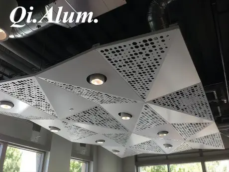 Fournisseur de panneaux en aluminium perforé pour système de plafond suspendu