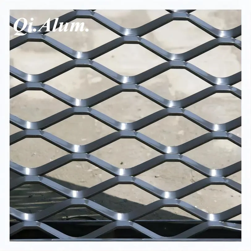 Treillis métallique alu étiré en forme de losange — Foshan Qi Aluminum Decorative Materials Co. Ltd