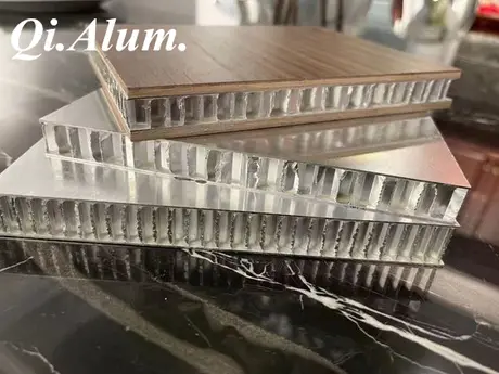 Panneau en aluminium à âme de nid d'abeille fini anodisé / Panneau en aluminium à âme de nid d'abeille anodisé