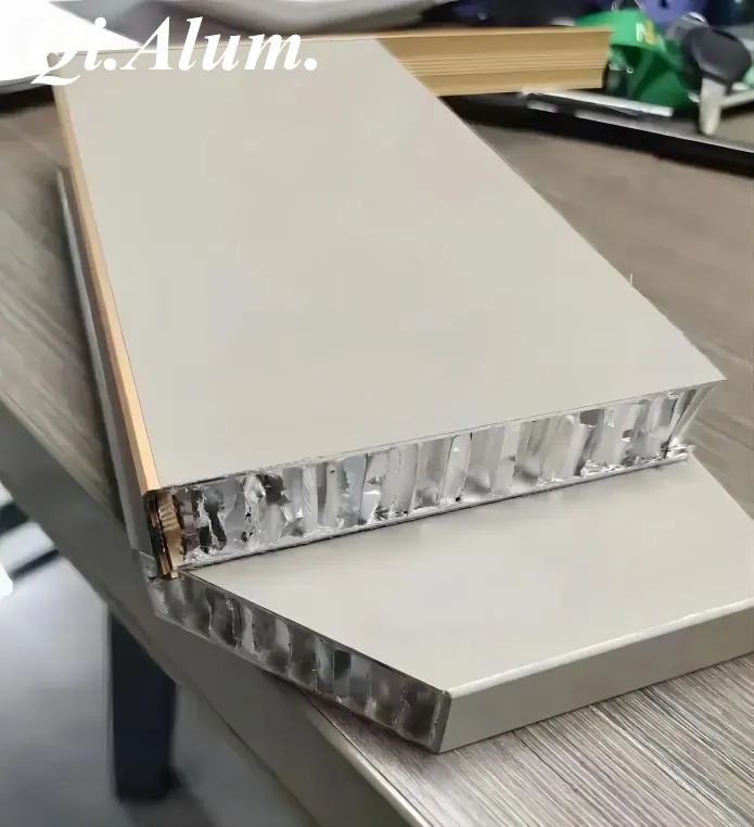 Coeur de panneau en aluminium nid d'abeille de haute qualité — Foshan Qi Aluminum Decorative Materials Co. Ltd