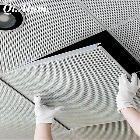 Comment appliquer les panneaux de plafond en aluminium dans la décoration intérieure des plafonds suspendus