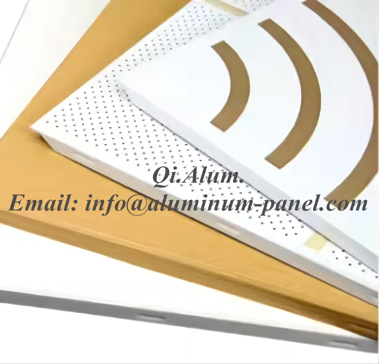 Plafond suspendu décoratif extérieur en métal façonné pour façade — Foshan Qi Aluminum Decorative Materials Co., Ltd