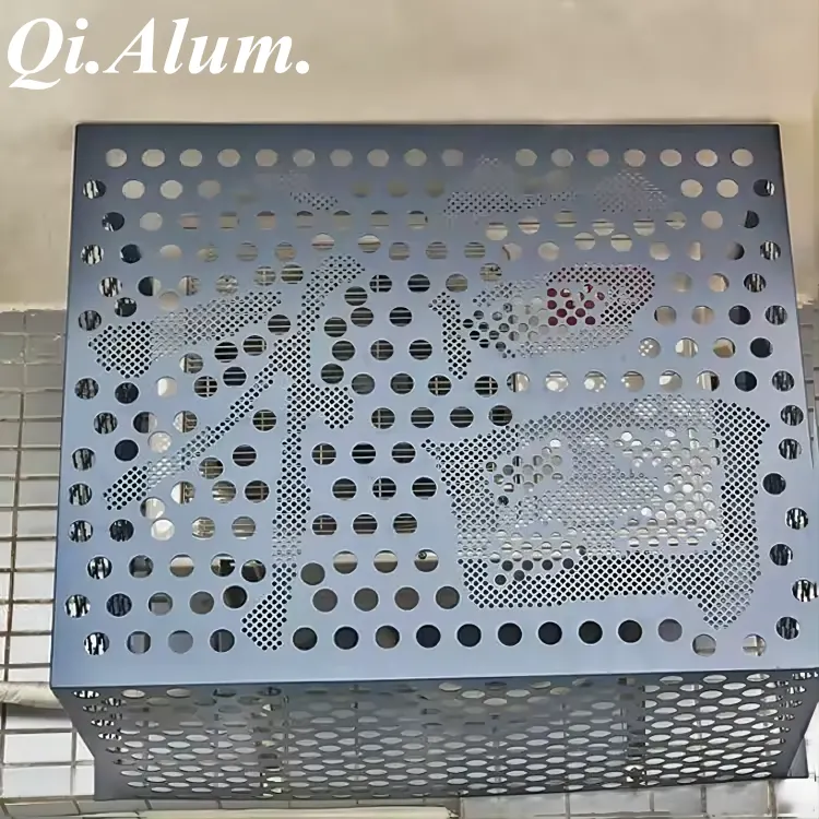 Couverture circulaire extérieure en aluminium pour ventilateur météo — Foshan Qi Aluminum Decorative Materials Co. Ltd