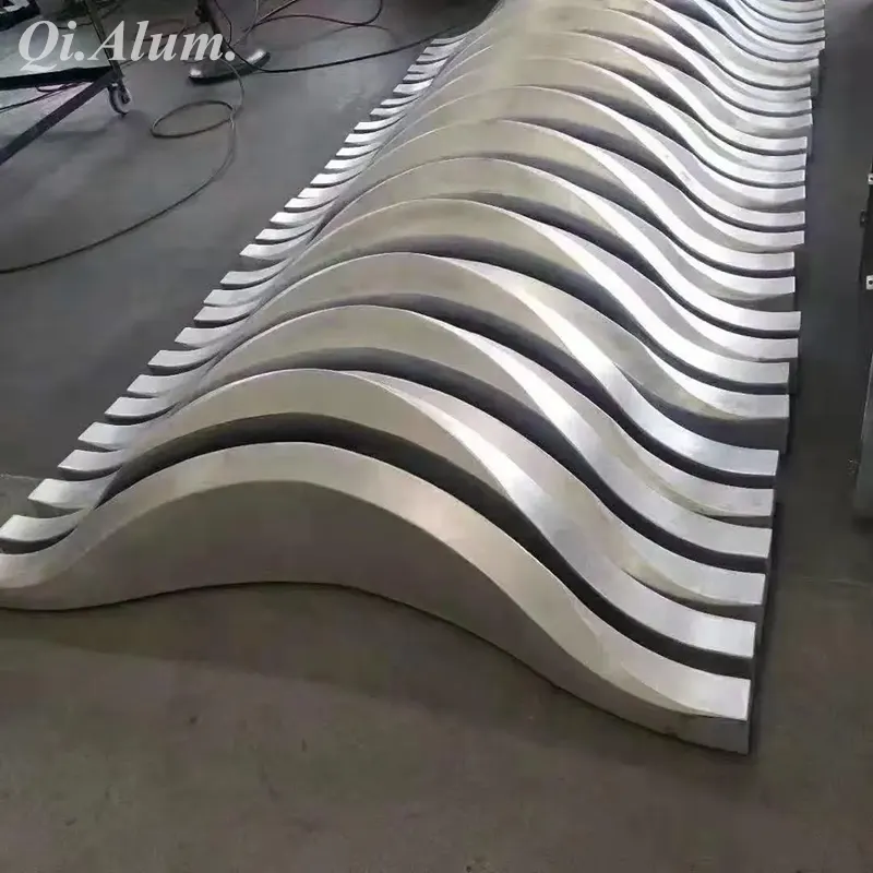 Quel est le procédé des plaques d'aluminium à double courbure ? — Foshan Qi Aluminum Decorative Materials Co., Ltd