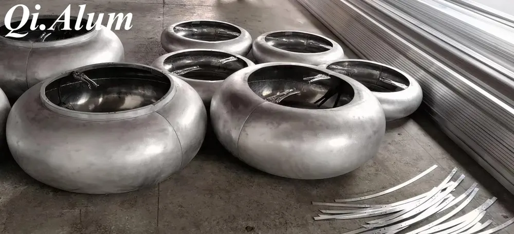 Panneaux en aluminium à double courbure offrant des solutions innovantes pour les bâtiments — Foshan Qi Aluminum Decorative Materials Co. Ltd