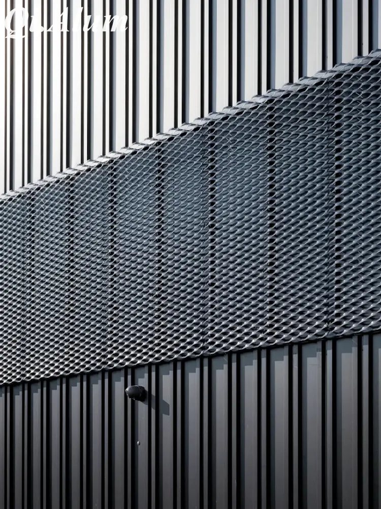 Mésh métallique aluminium expansé : la solution polyvalente pour résistance, style et fonction — Foshan Qi Aluminum Decorative Materials Co. Ltd