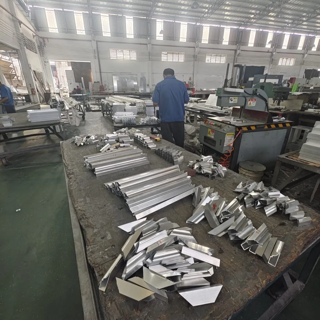 Panneaux d'assemblage en aluminium pour le projet de luxe DIOR en Thaïlande